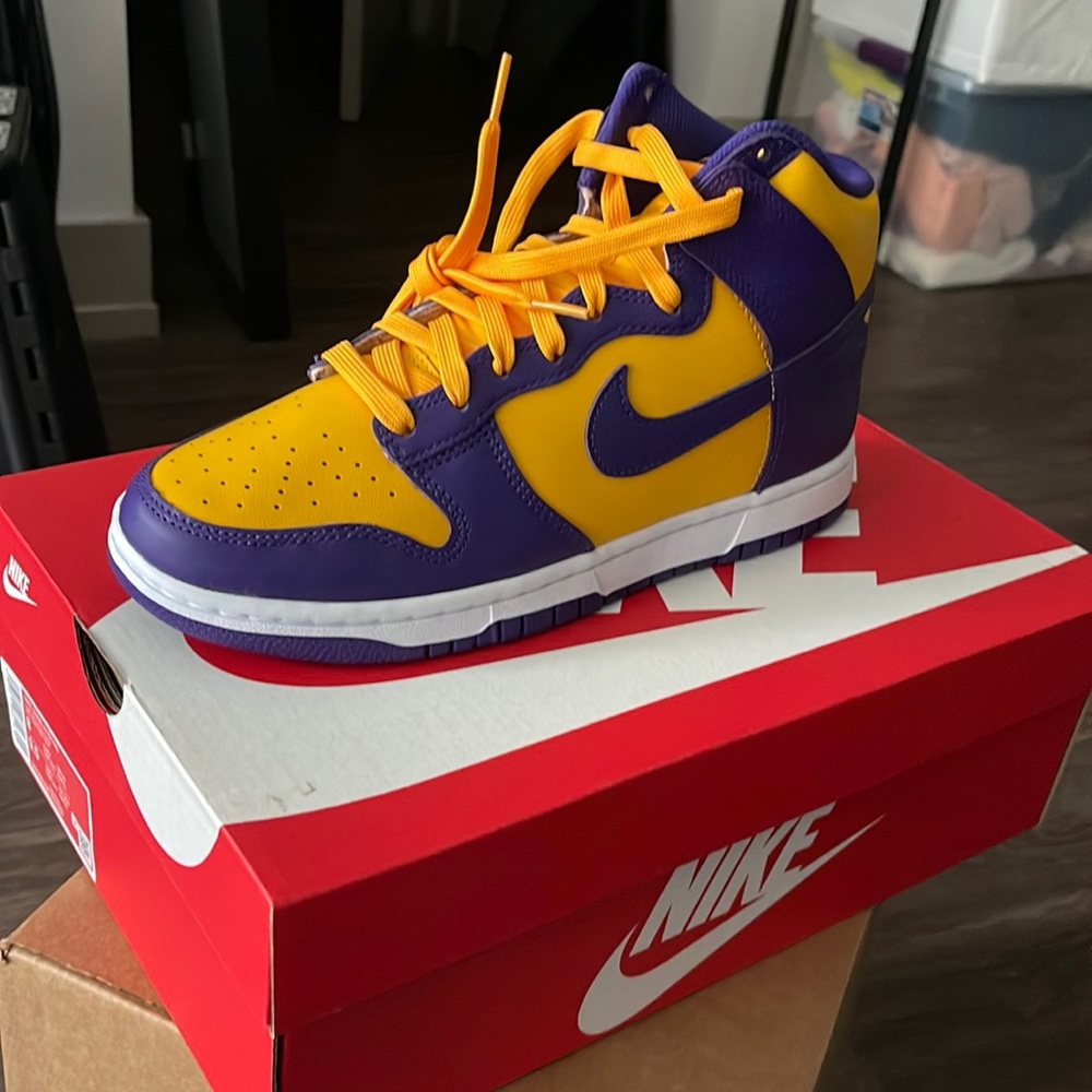 Nike Dunk High Retro Court purple / Lakers size 8